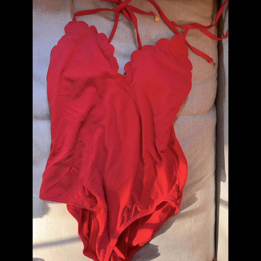 Jessica Simpson swimsuit